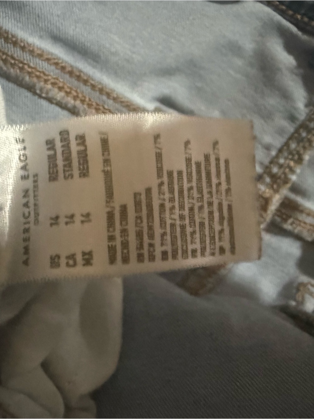 American Eagle Distressed Women’s Light Blue Ripped Jeans - Picture 7 of 7